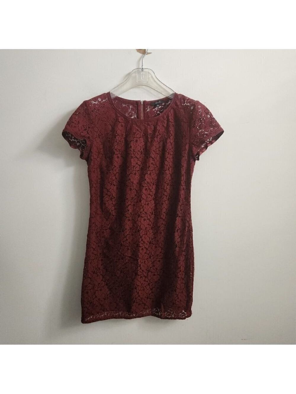 ARITZIA | Talula Oji lace dress burgundy red sz 4